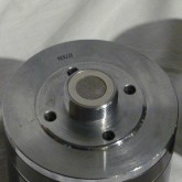 ホーン接合部の拡大写真です。ホーン接合ネジ径は 30mm です。