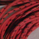 線材はそれぞれ RED・RED/BLACK で識別されています。長さは 3.4m pair です。