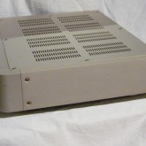 製品横部です。前方部に汚れがあります。