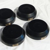 コンバックの桜材チューニングインシュレーターです。黒色４個セットです。