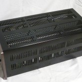 製品横部です。大きな目立つ傷などはありません。