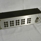 ダビング出力付き４系統ラインセレクターです。現行品AVセレクターJX-52ではありません。