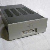 比較的コンパクトな筐体です。
