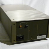 製品背面部です。デジタル出力は coaxial / TOS です。
