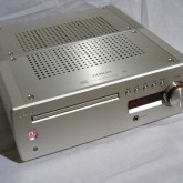 コンパクトサイズながら造り込まれた製品です。