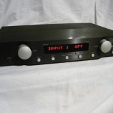 mark levinson  の現行モデルです。