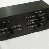 出力は 0db を基準に + or - に可変できます。