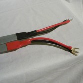 左右で色分けされています。