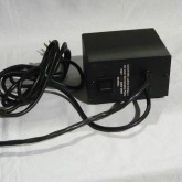 電源部です。電源ケーブルは外せません。