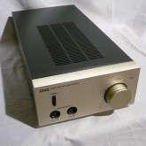 ヘッドフォンの雄、STAX のヘッドフォンアンプです。