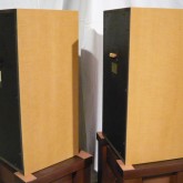 キャビネットはとても良い状態です。