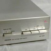 MC カートリッジの出力に対して２段階のゲイン可変が可能です。MMカートリッジ使用の際のスルーポジションも装備。