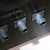 ST-link デジタル入力は input 3 が使用可能です。1/2 は端子に不具合があります。