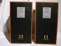 製品背面部です。bi-wire 対応です。