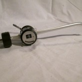 ピボット部に針圧調整機構があります。