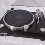 YAMAHA GT-2000 analog disc player