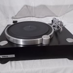 YAMAHA GT-2000 analog disc player
