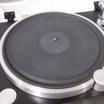 YAMAHA GT-2000 analog disc player