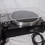 YAMAHA GT-2000 analog disc player