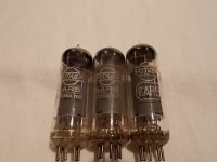 3本中 1本がプリントデザインが違います。