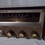 TRIO W-35 FM/AM-2band reciever