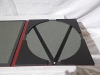 ここにアナログレコードをセットします。