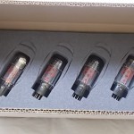 OCTAVE V70SE tube stereo integrated amplifier (black / Phono MC)