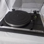 Thorens TD-320(BK) / SME 3009R analog disc player