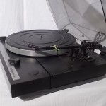 Thorens TD-320(BK) / SME 3009R analog disc player