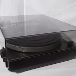 Thorens TD-320(BK) / SME 3009R analog disc player