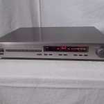 YAMAHA TX-100 FM/AM tuner