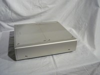 製品横部も統一感ある仕上げです。質感高いフォルムで構成されています。