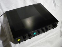 製品に目立つ大きな傷などはありませんが、些細な擦り傷などはご容赦ください。